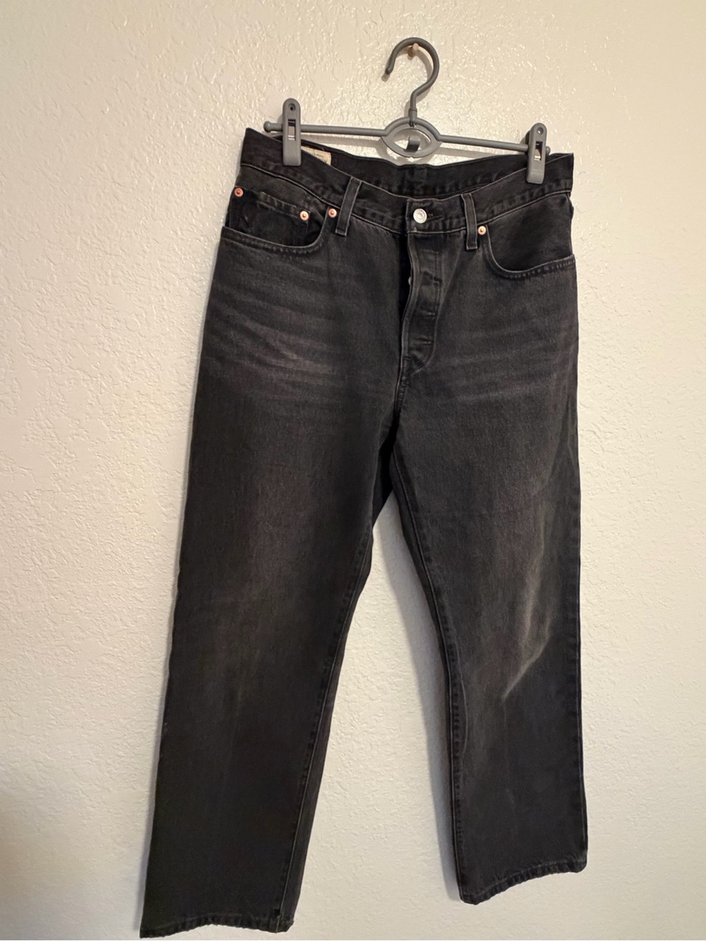 Women’s Black Straight-Leg Jeans